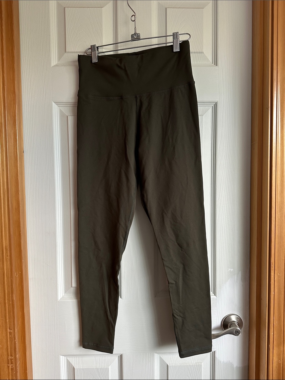 Olive green athletic leggings